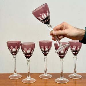 CONJUNTO DE TAÇAS em semi-CRISTAL.