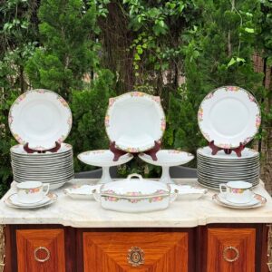 CONJUNTO DE JANTAR em fina PORCELANA ALEMÃ